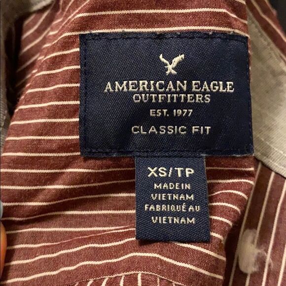 ✨2xHP✨AEO Striped Button Down Shirt. Maroon✨ - Picture 5 of 6